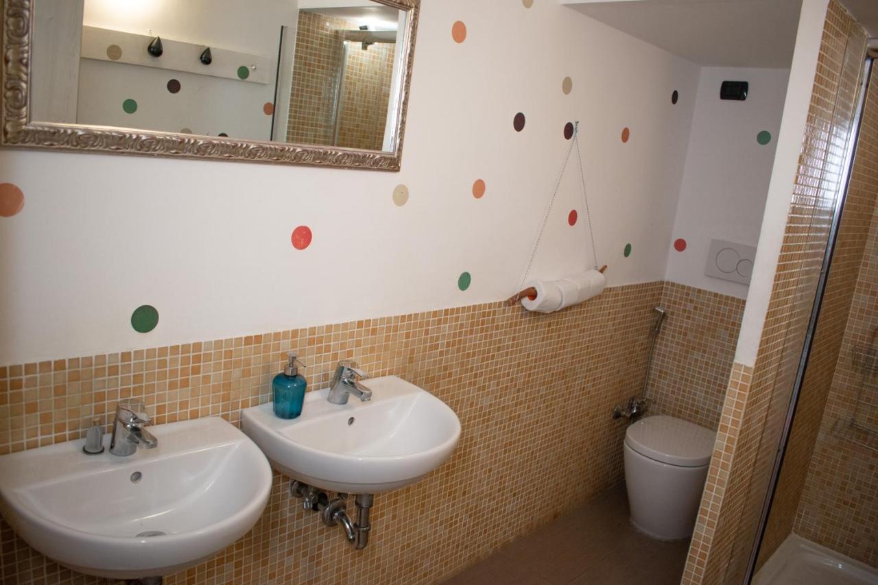 Abbey Hostel Genoa Luaran gambar