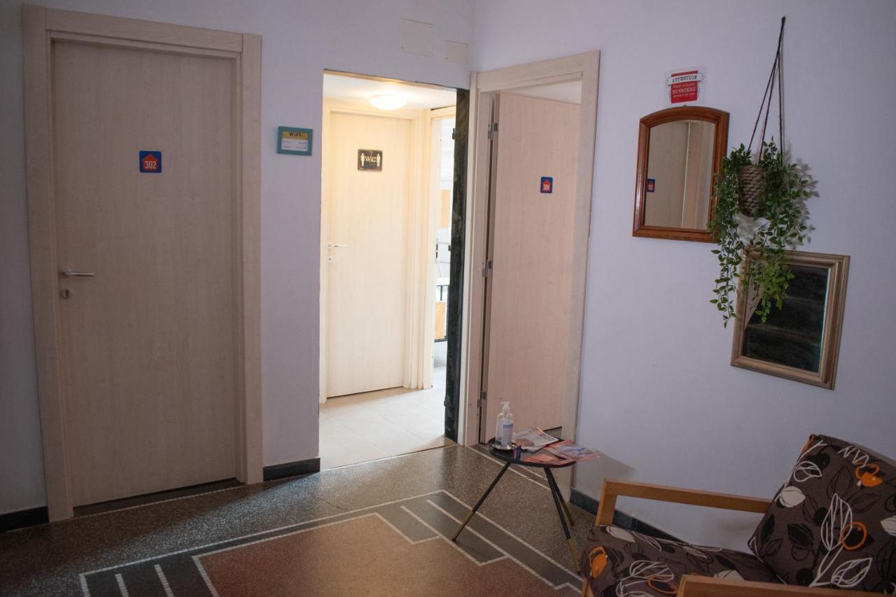Abbey Hostel Genoa Luaran gambar