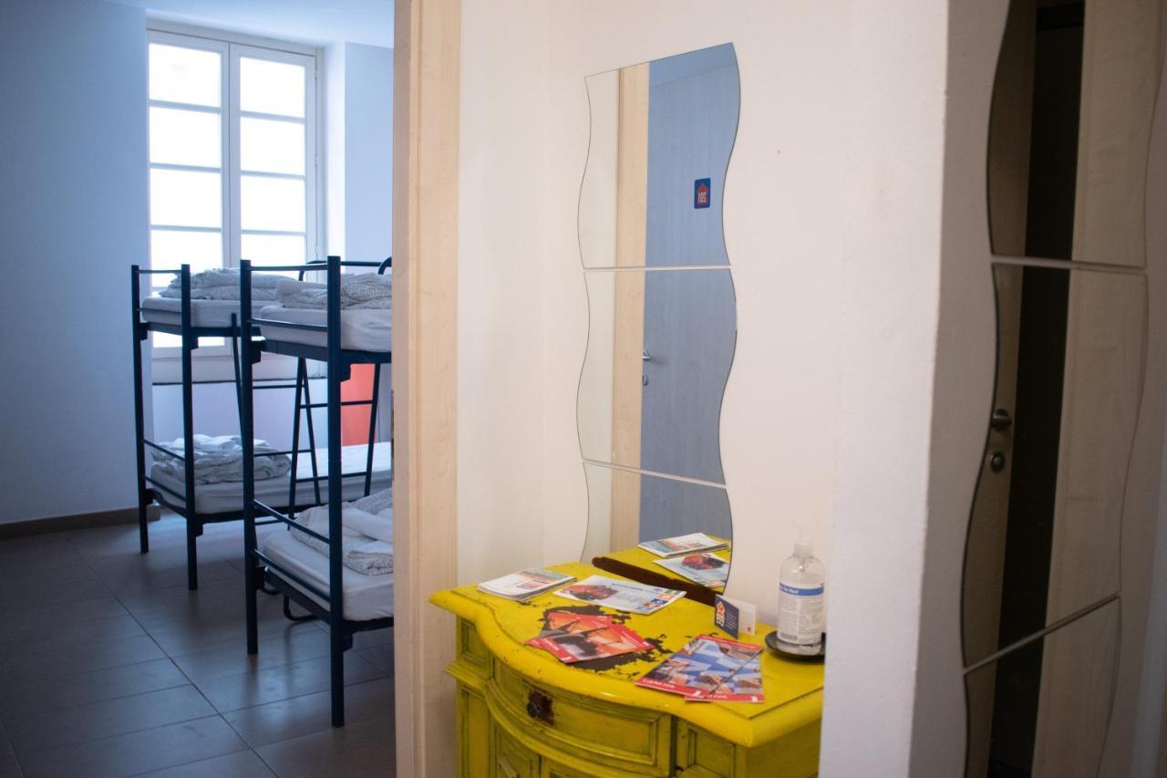 Abbey Hostel Genoa Luaran gambar